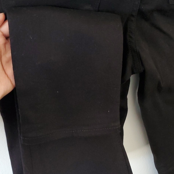 Black High-rise Skinny Jeans - Picture 3 of 6